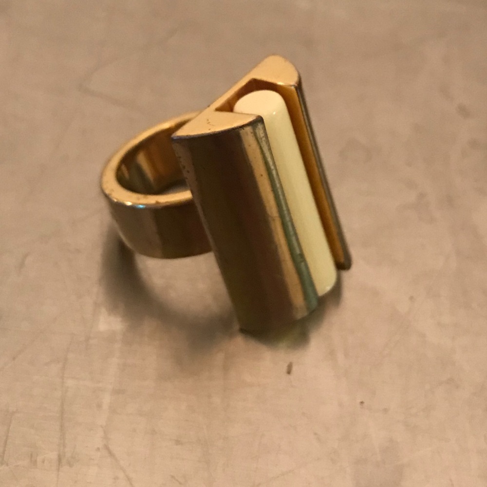 Tory Burch Gold and Ivory Costume Jewelry Ring